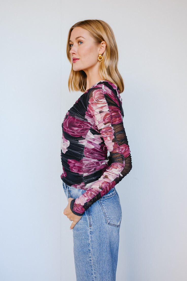 Izzie Top
