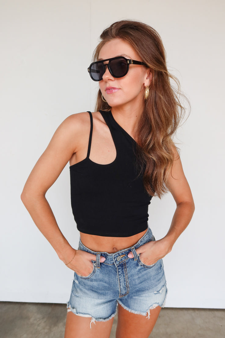 Villa Bound Top