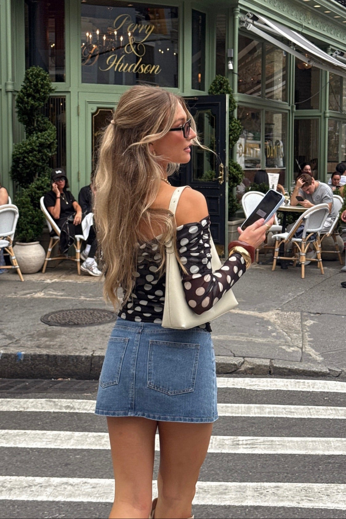 Calyx Top