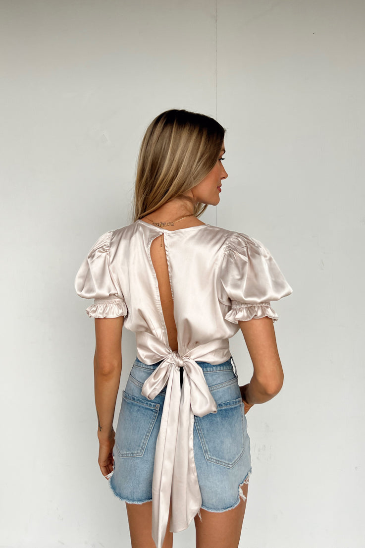 Persuasive Top