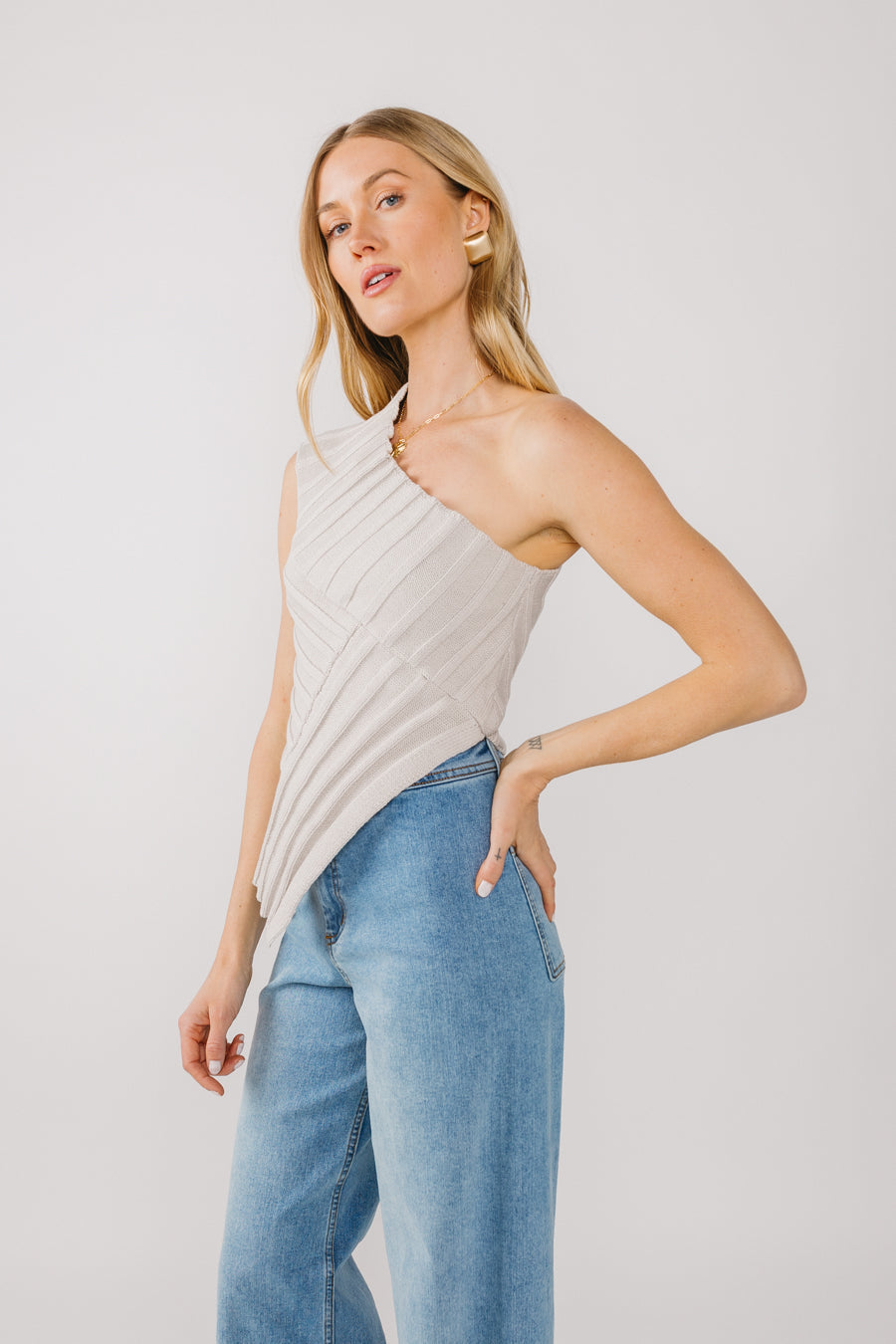 Hillary Top